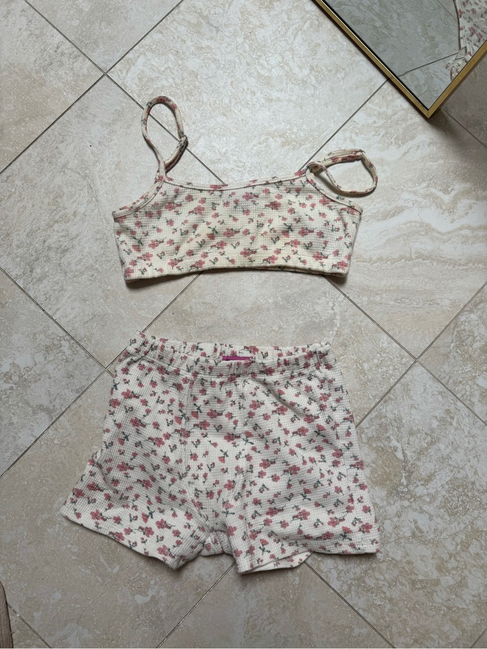 Edikted white/pink floral set with small pink flowers #floral #matchingset